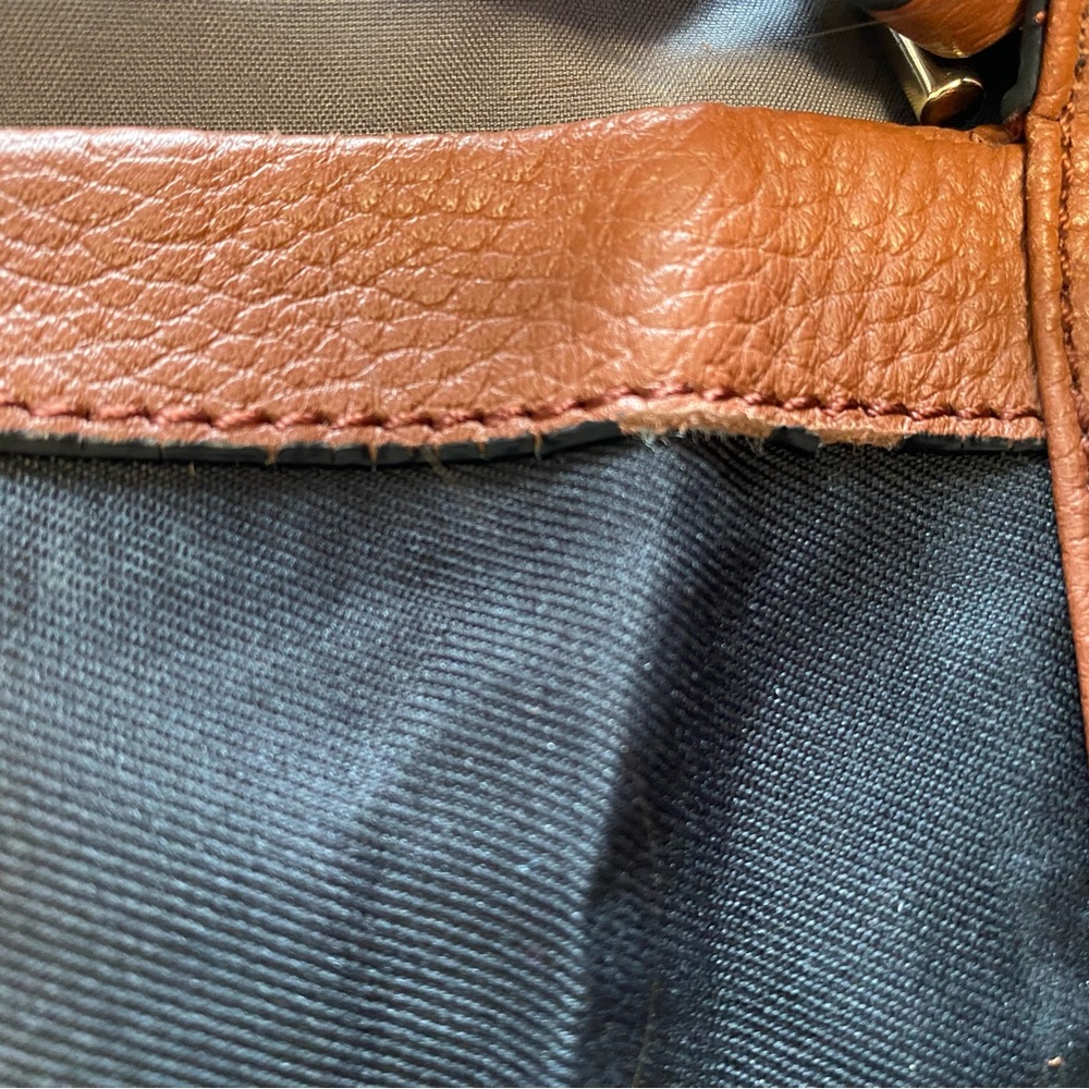 Vince Camuto Leather Foldover Purse Pine Cone Brown Snap Pocket Adjustable Strap - Picture 11 of 16